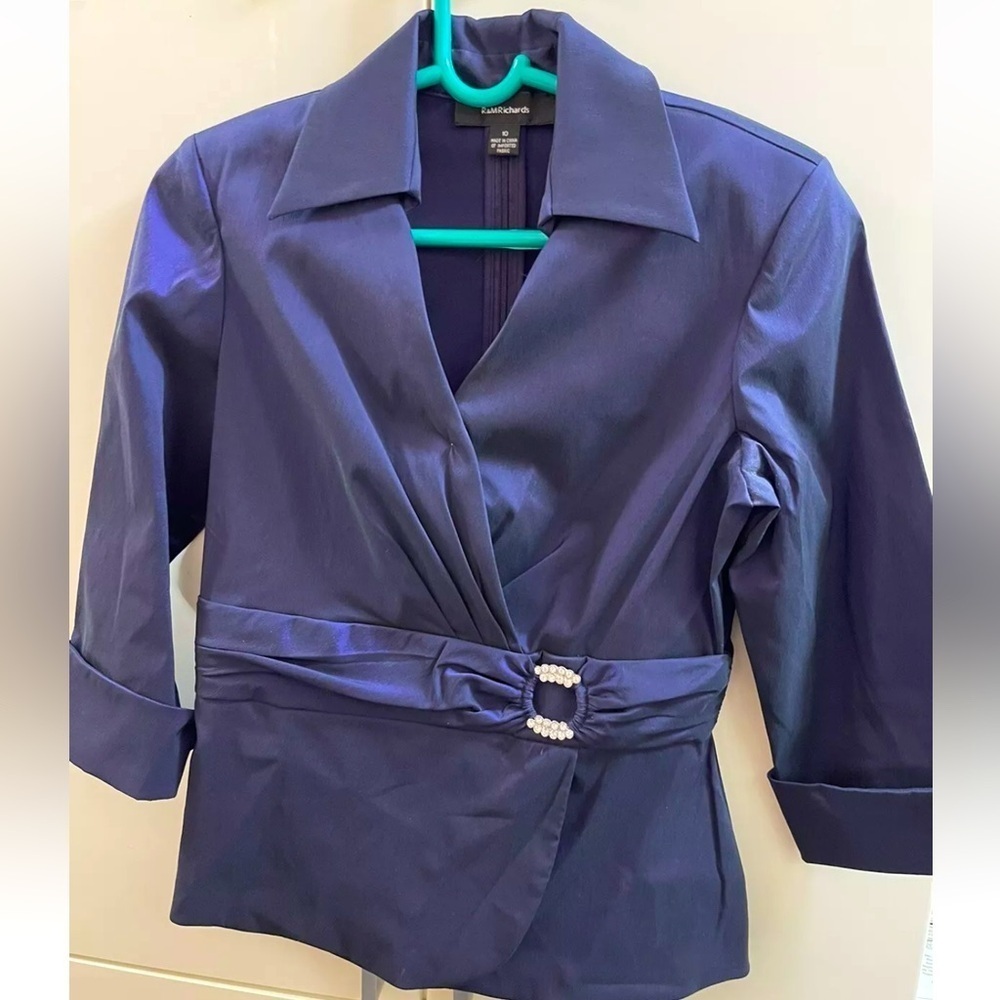 R&M richards top/ Blouse Stretch Size 10 Purple with shine